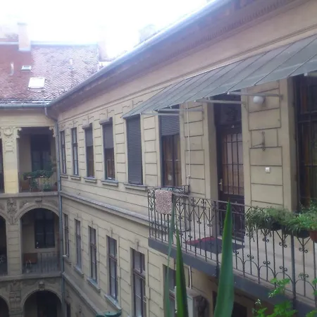 Bartok Bela Apartment